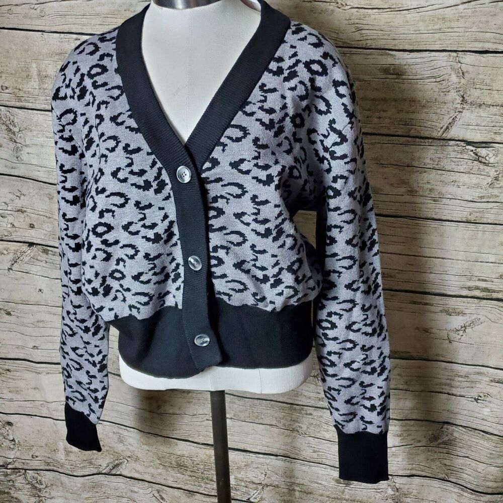 Maple Button Knit Cardigan Size Medium NWT